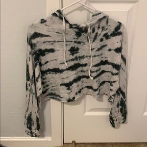OLIVACEOUS Tie dye cropped hoodie